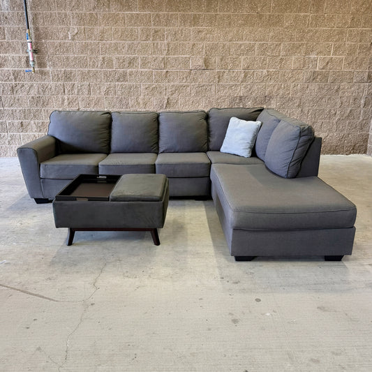 Gray Ashley L Sectional w/Storage Ottoman w/Reversible Lids