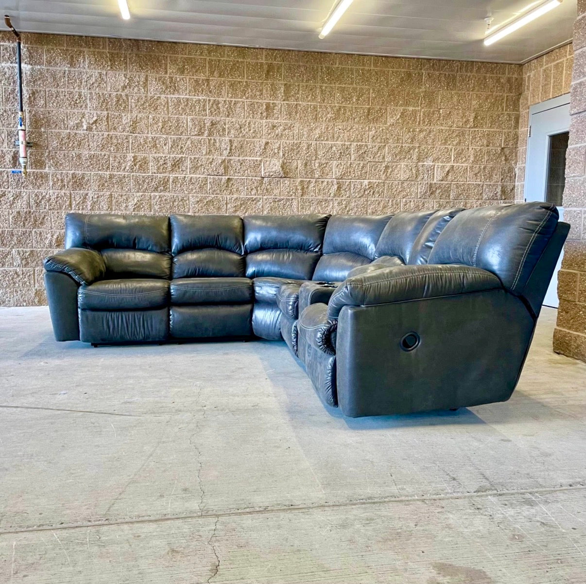 Gray Ashley Furniture Manual Reclining Sectional w/Console