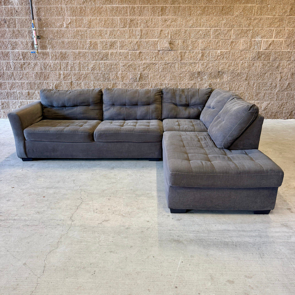 Gray Ashley L Sectional
